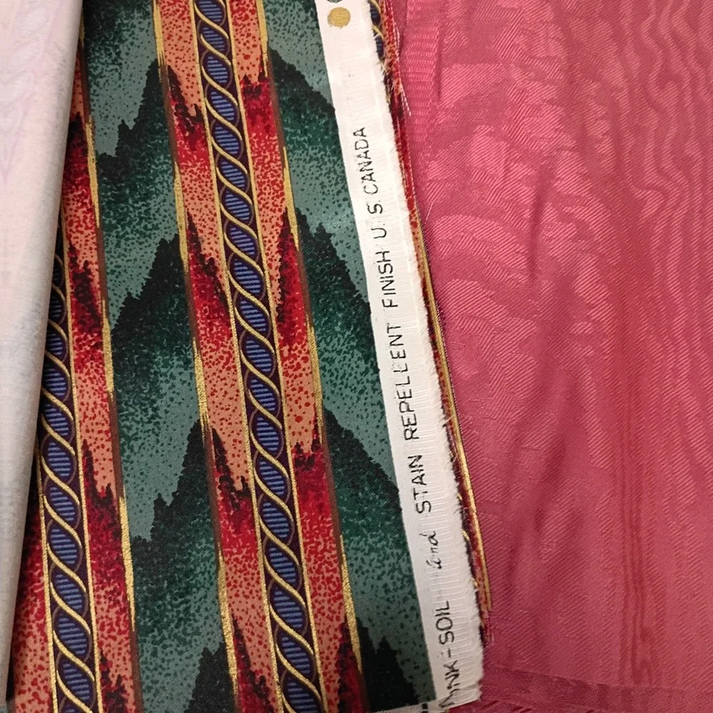 Lot of 75 10 x 15‎ Richloom Fabric with Coordinating Green Pink Pieces Quilting